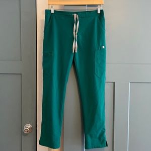 Figs yola pants hunter green petite small